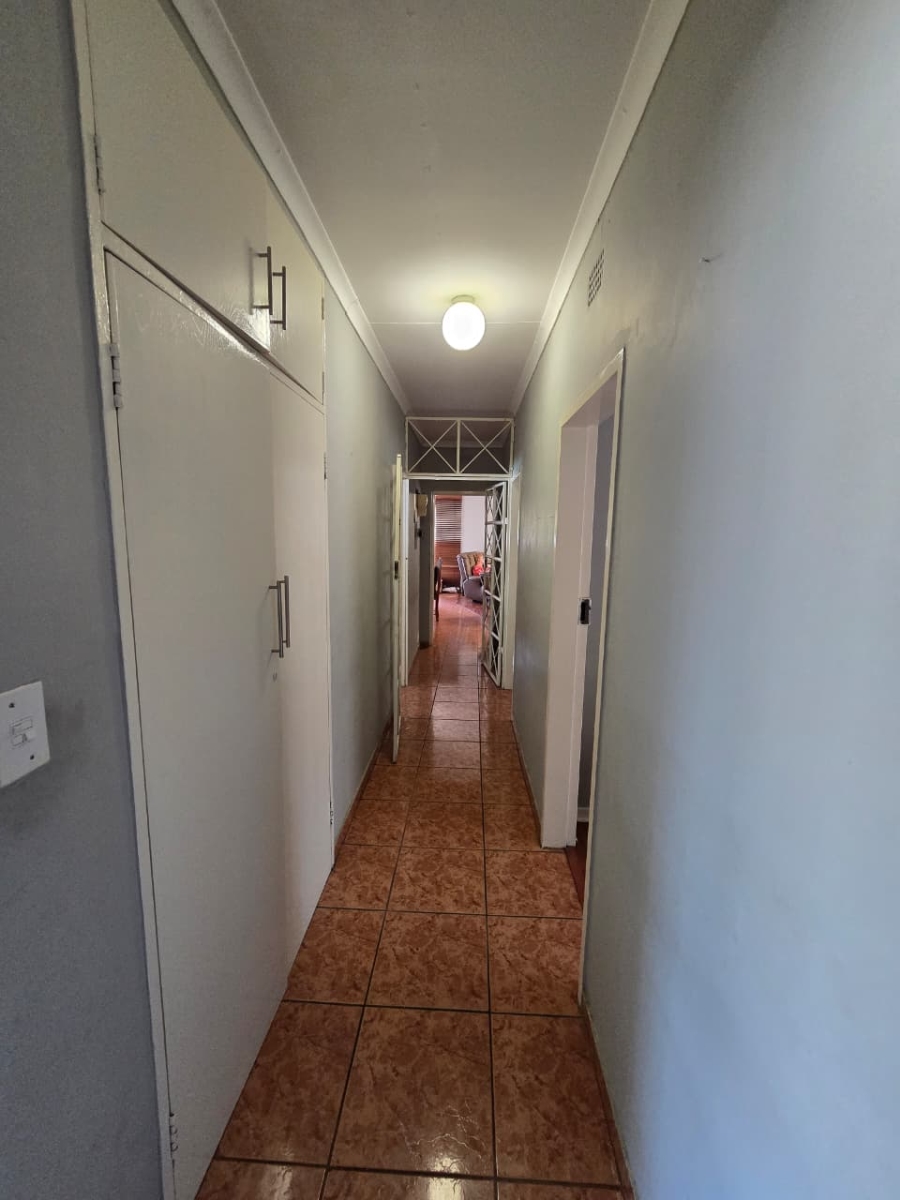 To Let 4 Bedroom Property for Rent in Arcon Park Gauteng