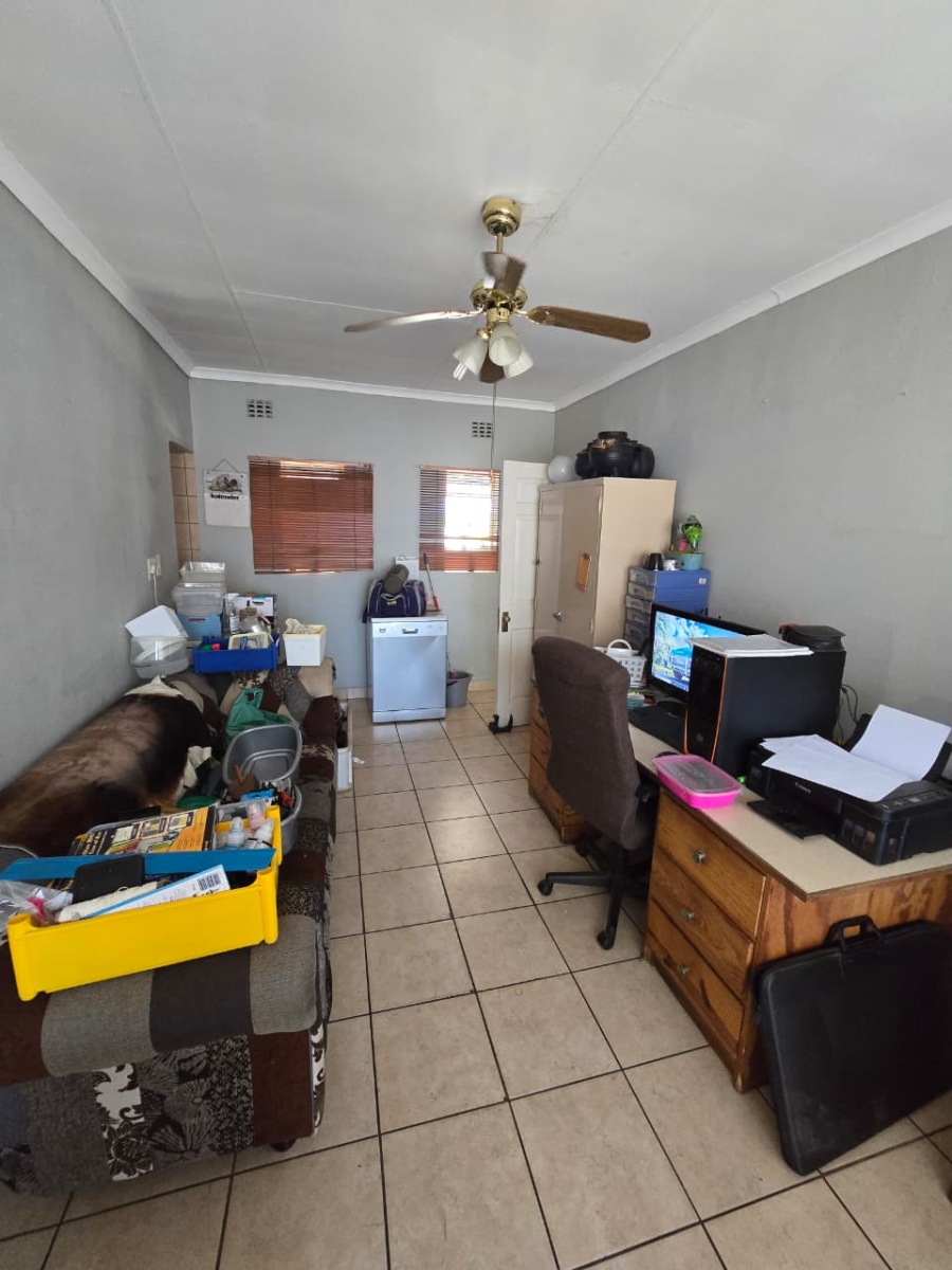 To Let 4 Bedroom Property for Rent in Arcon Park Gauteng