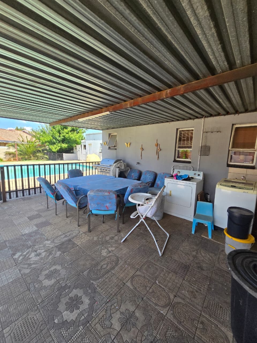 To Let 4 Bedroom Property for Rent in Arcon Park Gauteng