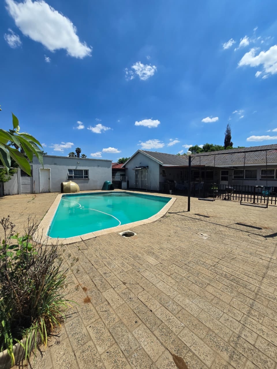 To Let 4 Bedroom Property for Rent in Arcon Park Gauteng