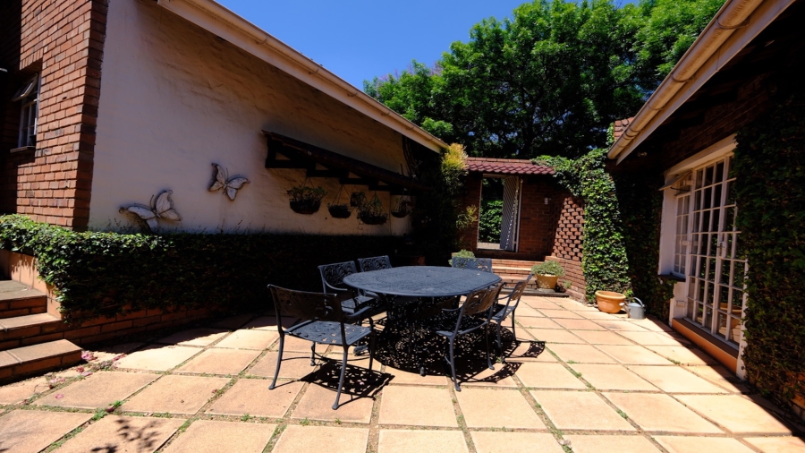 4 Bedroom Property for Sale in Kensington B Gauteng