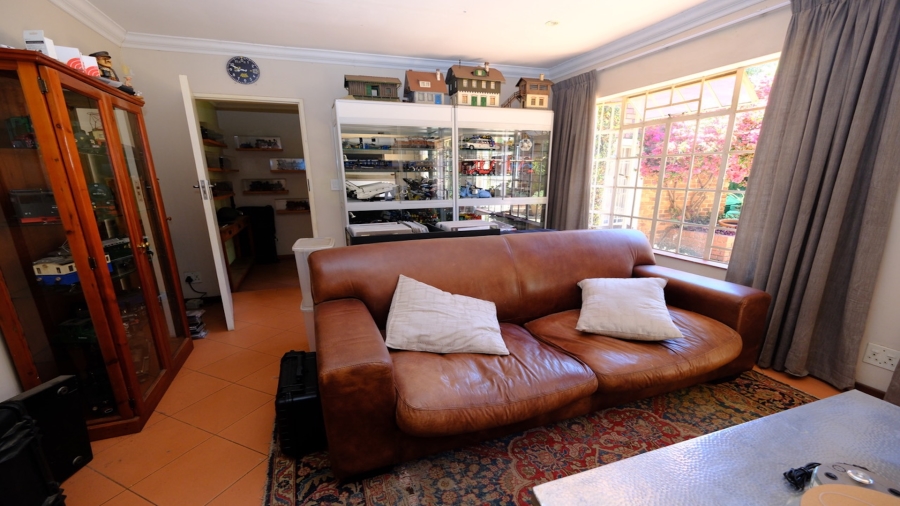 4 Bedroom Property for Sale in Kensington B Gauteng