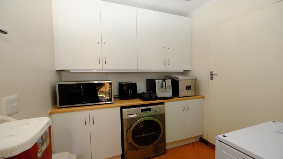 4 Bedroom Property for Sale in Kensington B Gauteng