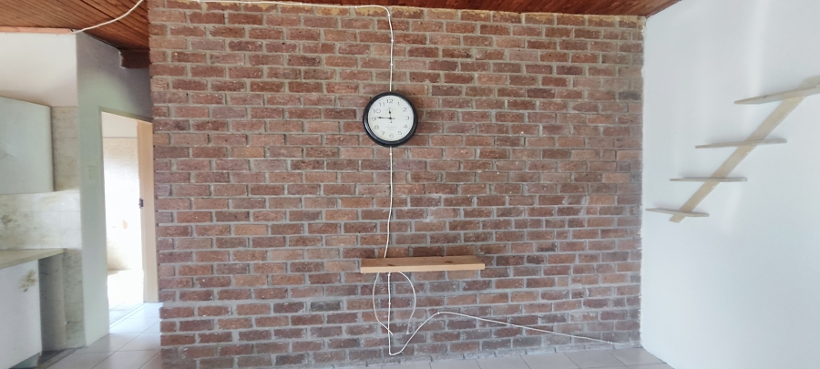 1 Bedroom Property for Sale in Glen Austin Gauteng