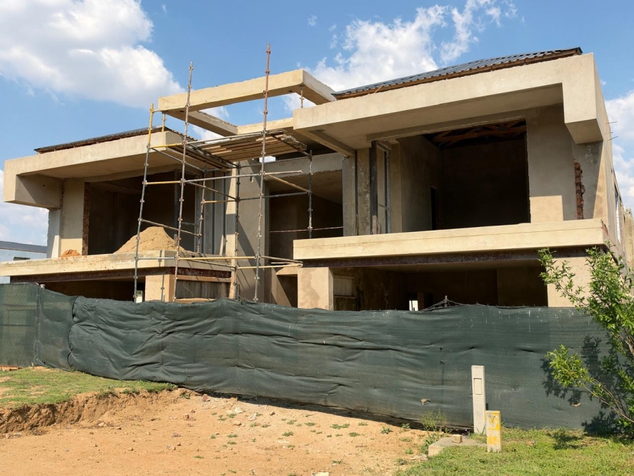 6 Bedroom Property for Sale in Waterfall Country Estate Gauteng
