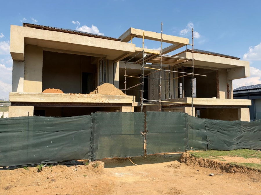 6 Bedroom Property for Sale in Waterfall Country Estate Gauteng