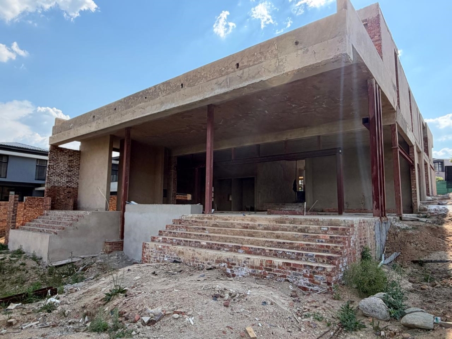 6 Bedroom Property for Sale in Waterfall Country Estate Gauteng