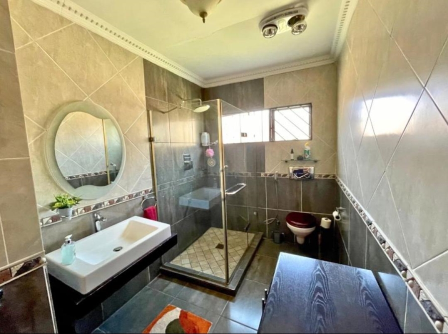 3 Bedroom Property for Sale in Mackenzie Park Gauteng