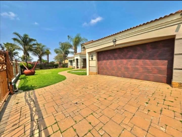 3 Bedroom Property for Sale in Mackenzie Park Gauteng