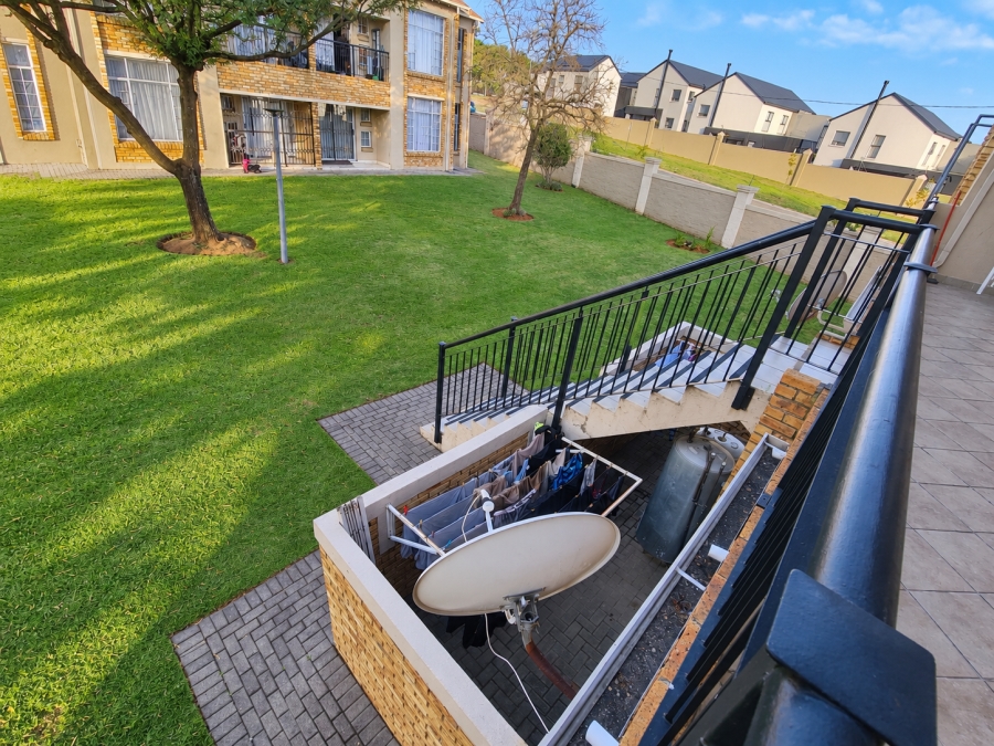 2 Bedroom Property for Sale in Honeydew Gauteng