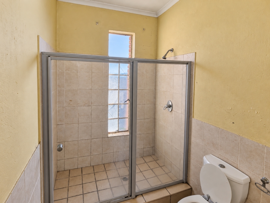 2 Bedroom Property for Sale in Honeydew Gauteng