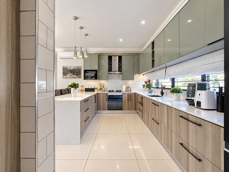 4 Bedroom Property for Sale in Equestria Gauteng