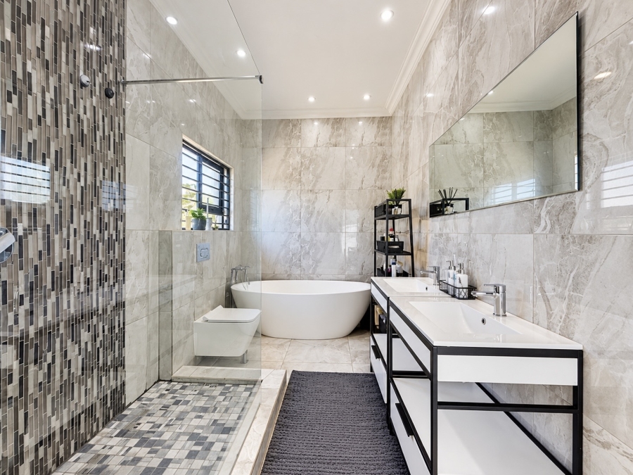 4 Bedroom Property for Sale in Equestria Gauteng
