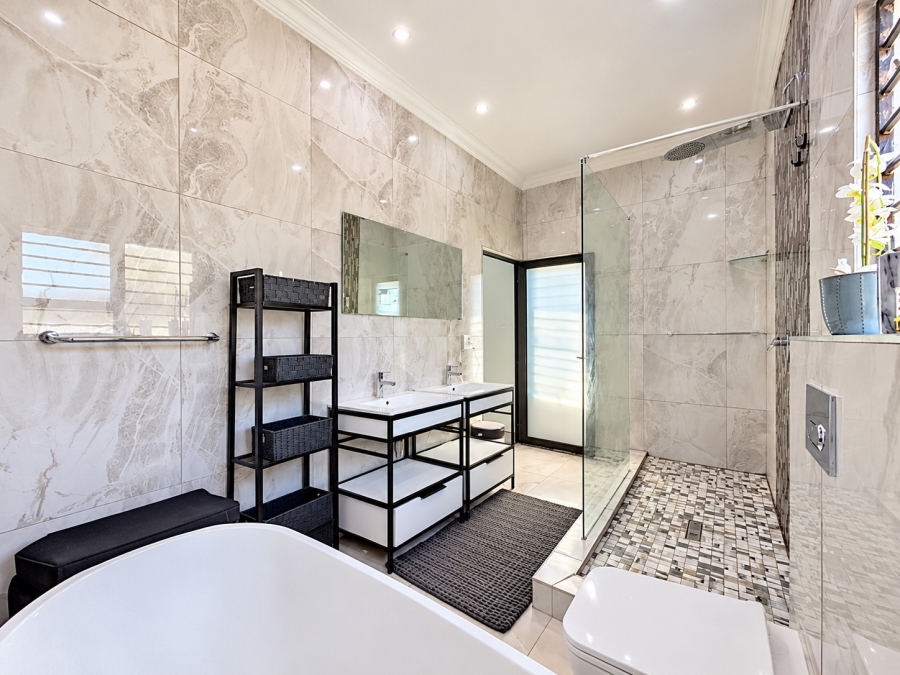 4 Bedroom Property for Sale in Equestria Gauteng
