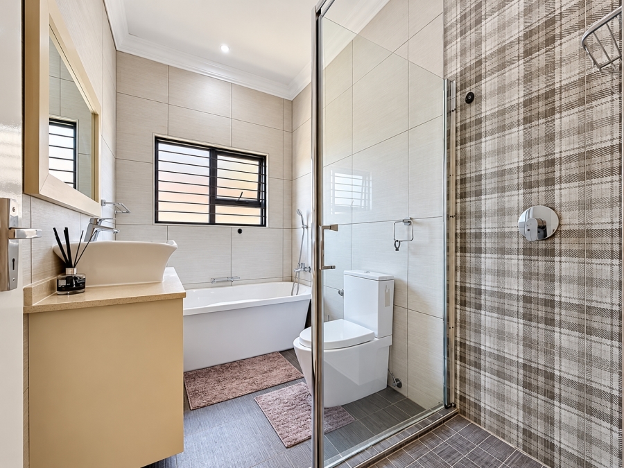 4 Bedroom Property for Sale in Equestria Gauteng