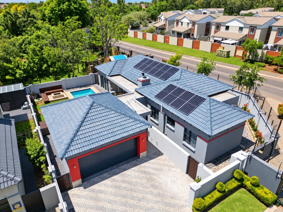 4 Bedroom Property for Sale in Equestria Gauteng