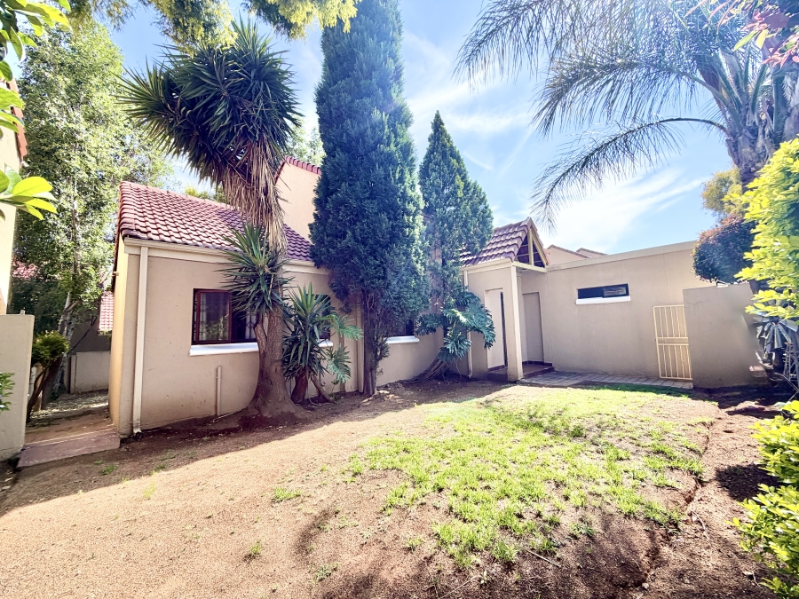 4 Bedroom Property for Sale in Barbeque Downs Gauteng