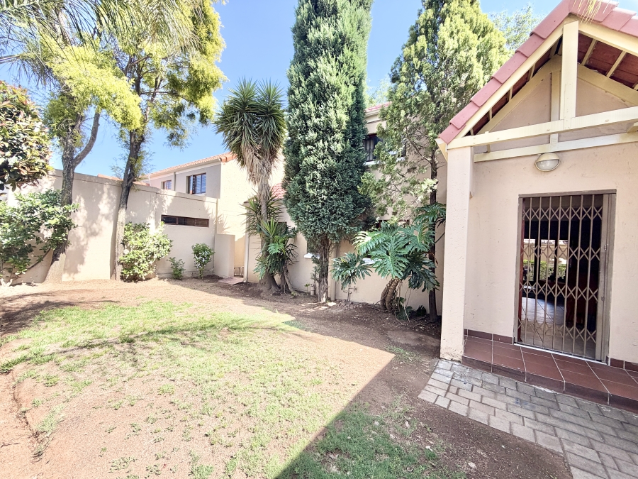 4 Bedroom Property for Sale in Barbeque Downs Gauteng