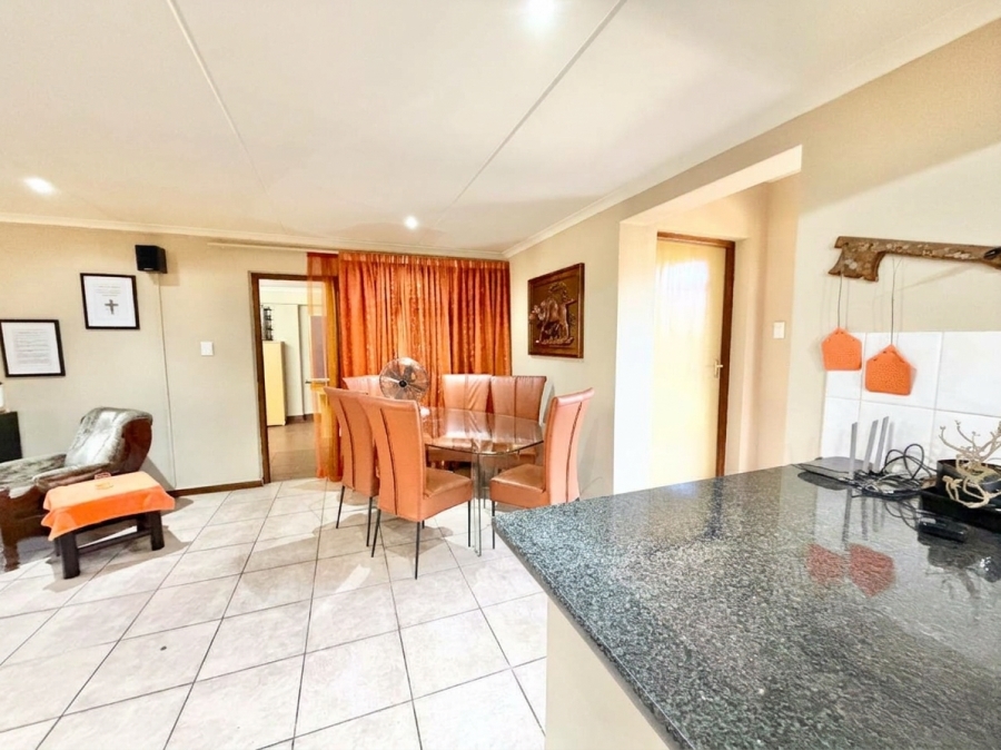 4 Bedroom Property for Sale in Barbeque Downs Gauteng