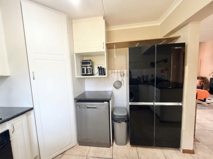 4 Bedroom Property for Sale in Barbeque Downs Gauteng