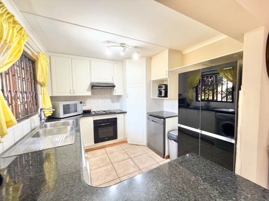 4 Bedroom Property for Sale in Barbeque Downs Gauteng