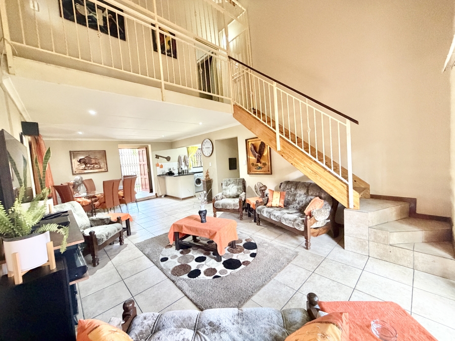 4 Bedroom Property for Sale in Barbeque Downs Gauteng