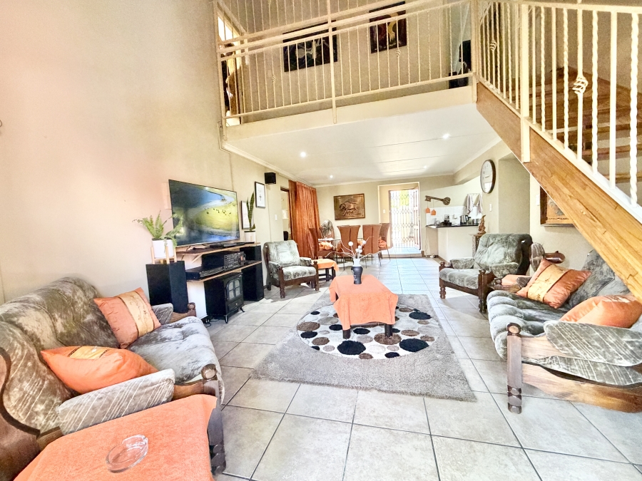 4 Bedroom Property for Sale in Barbeque Downs Gauteng