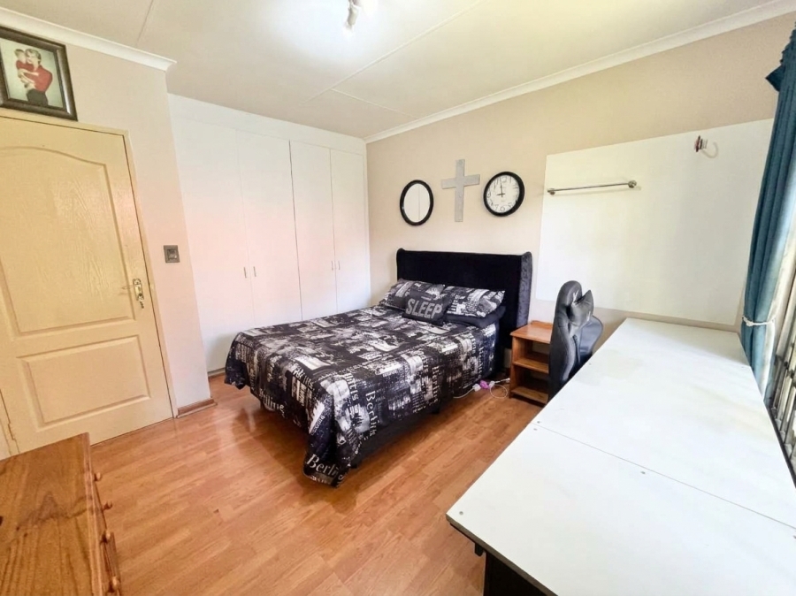 4 Bedroom Property for Sale in Barbeque Downs Gauteng