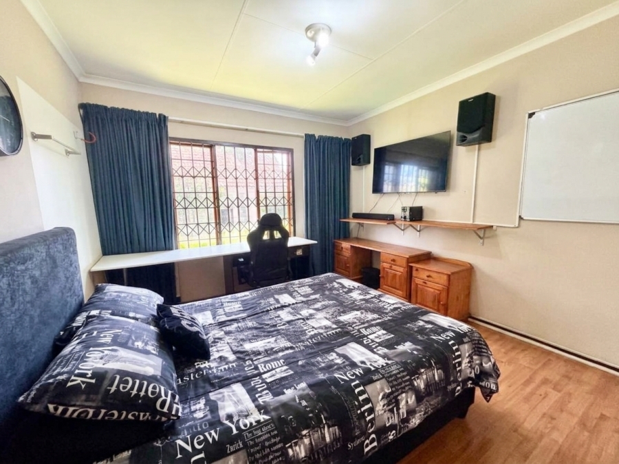 4 Bedroom Property for Sale in Barbeque Downs Gauteng