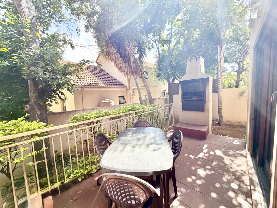 4 Bedroom Property for Sale in Barbeque Downs Gauteng