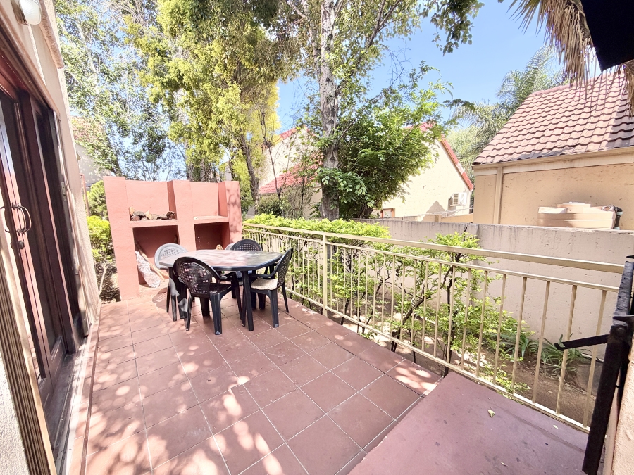 4 Bedroom Property for Sale in Barbeque Downs Gauteng