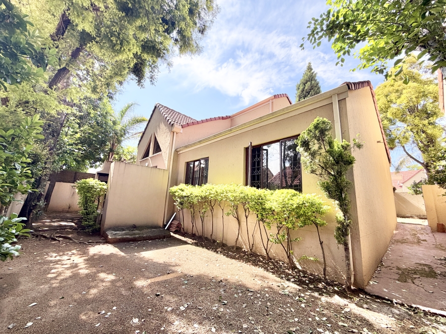 4 Bedroom Property for Sale in Barbeque Downs Gauteng