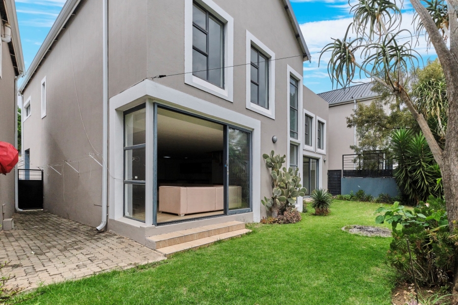 5 Bedroom Property for Sale in Morningside Gauteng