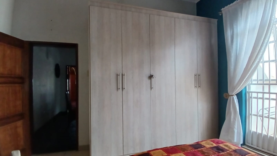 4 Bedroom Property for Sale in Greenhills Gauteng