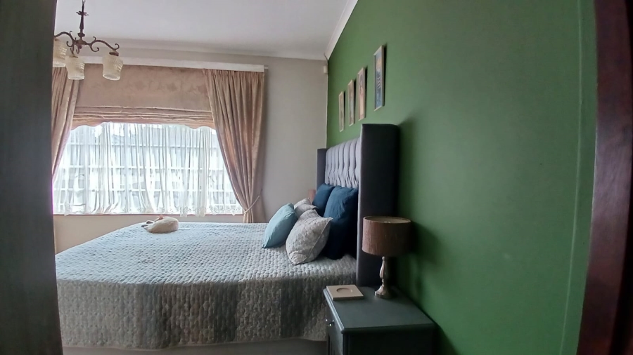 4 Bedroom Property for Sale in Greenhills Gauteng