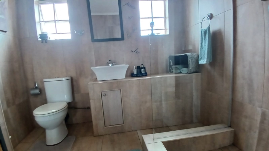 4 Bedroom Property for Sale in Greenhills Gauteng