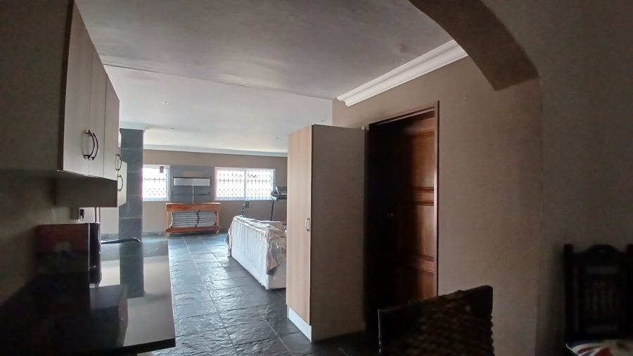 4 Bedroom Property for Sale in Greenhills Gauteng