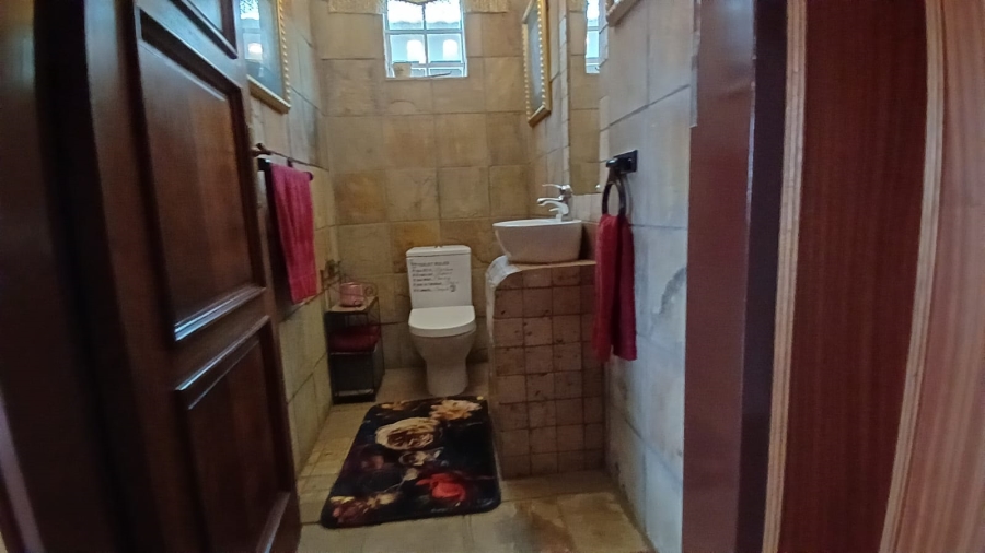 4 Bedroom Property for Sale in Greenhills Gauteng