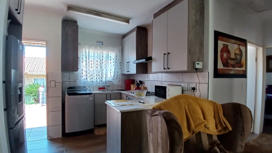 2 Bedroom Property for Sale in Groblerpark Gauteng
