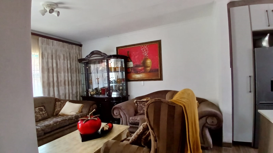 2 Bedroom Property for Sale in Groblerpark Gauteng