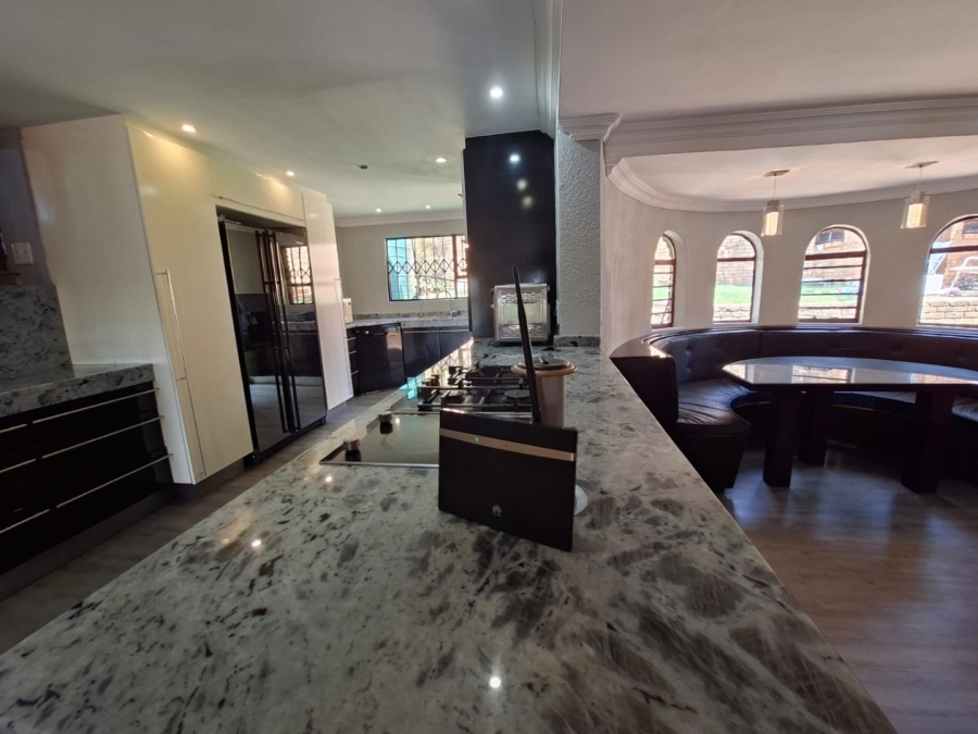 5 Bedroom Property for Sale in Noordheuwel Gauteng
