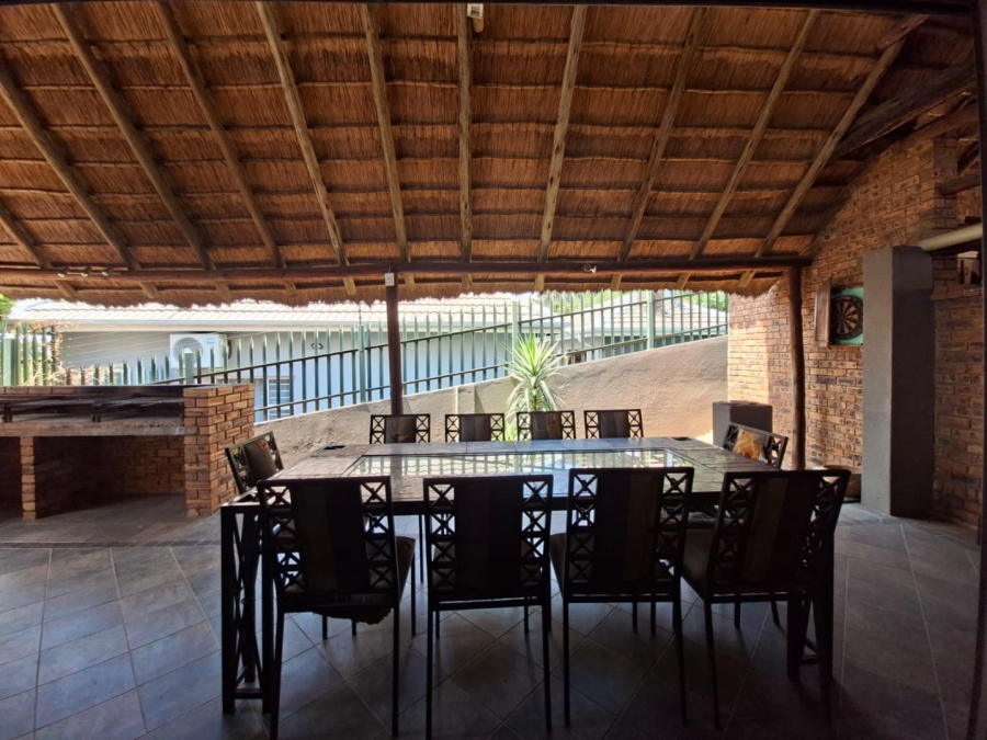 5 Bedroom Property for Sale in Noordheuwel Gauteng