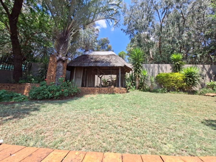 5 Bedroom Property for Sale in Noordheuwel Gauteng