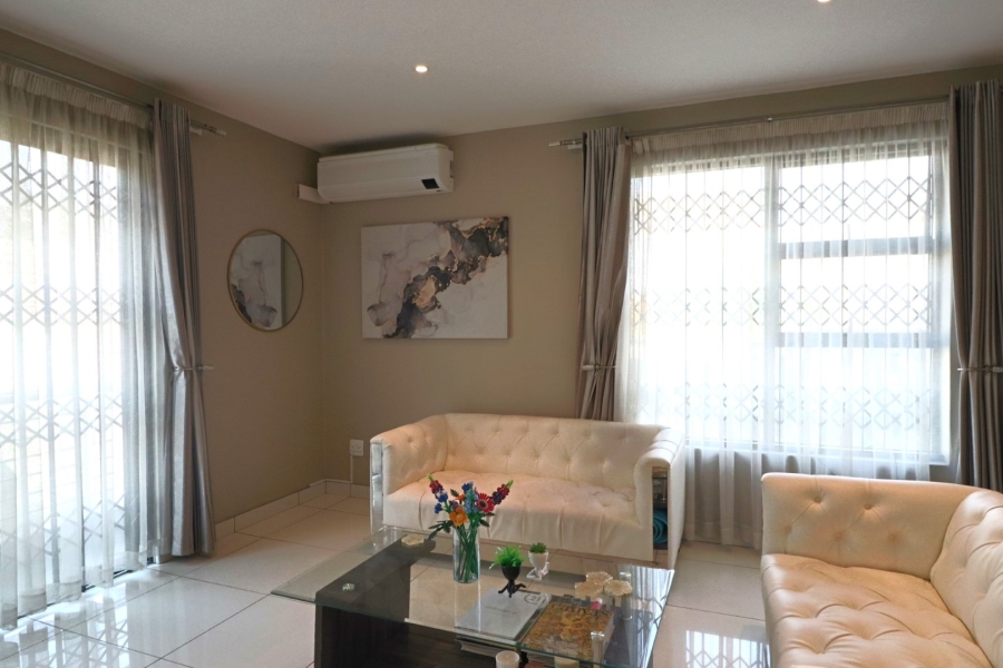 To Let 2 Bedroom Property for Rent in Rivonia Gauteng
