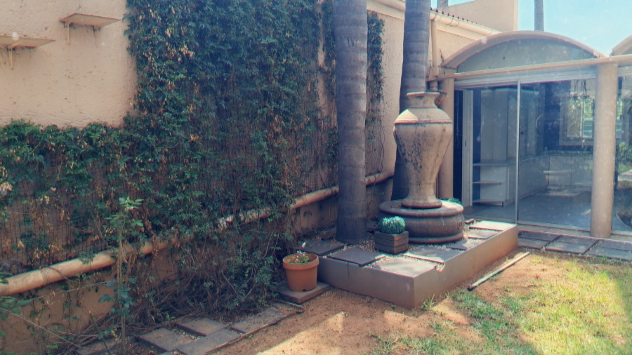 5 Bedroom Property for Sale in New Redruth Gauteng
