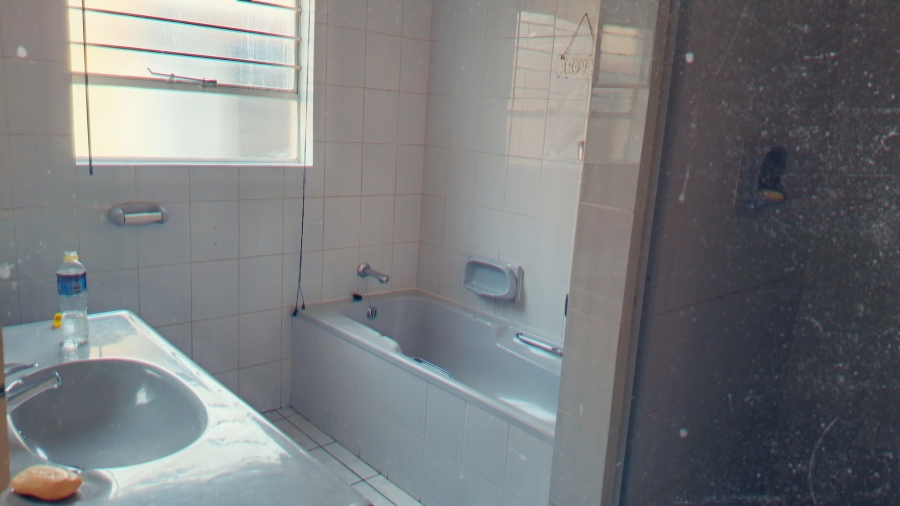 5 Bedroom Property for Sale in New Redruth Gauteng