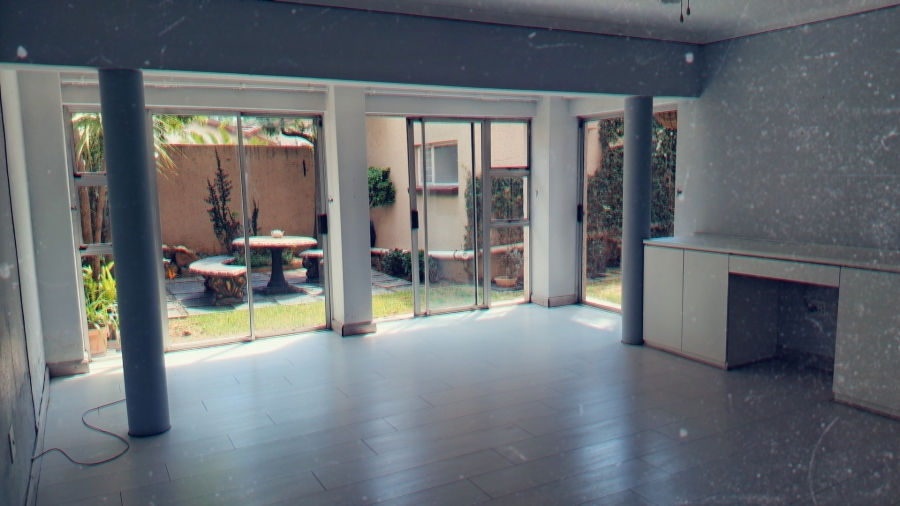 5 Bedroom Property for Sale in New Redruth Gauteng