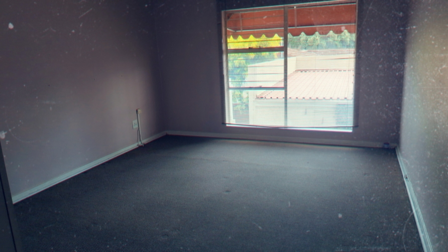 5 Bedroom Property for Sale in New Redruth Gauteng