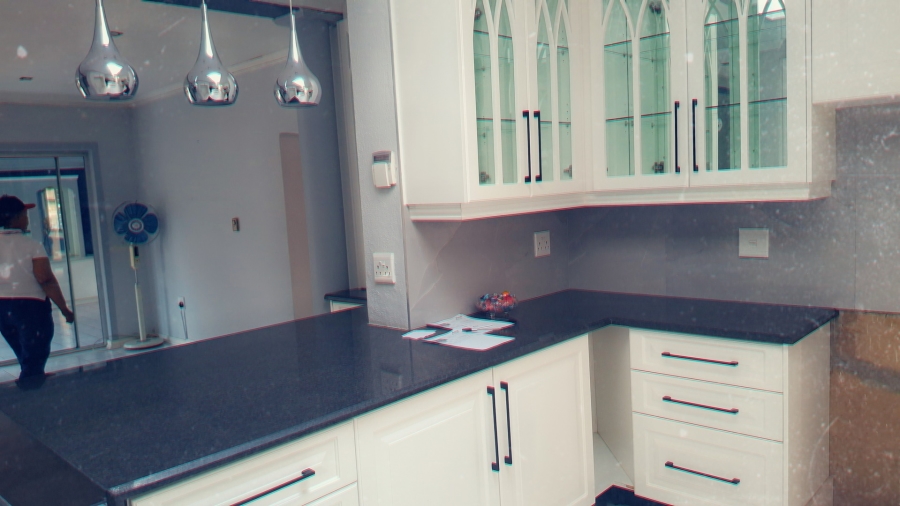 5 Bedroom Property for Sale in New Redruth Gauteng