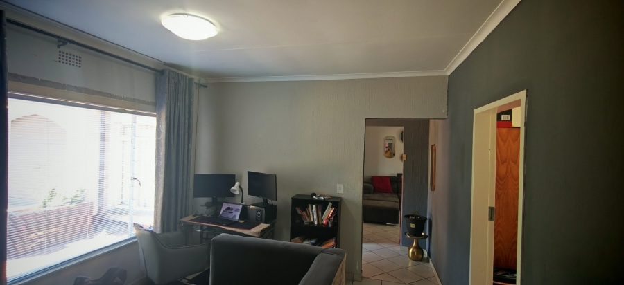 3 Bedroom Property for Sale in Brackenhurst Gauteng